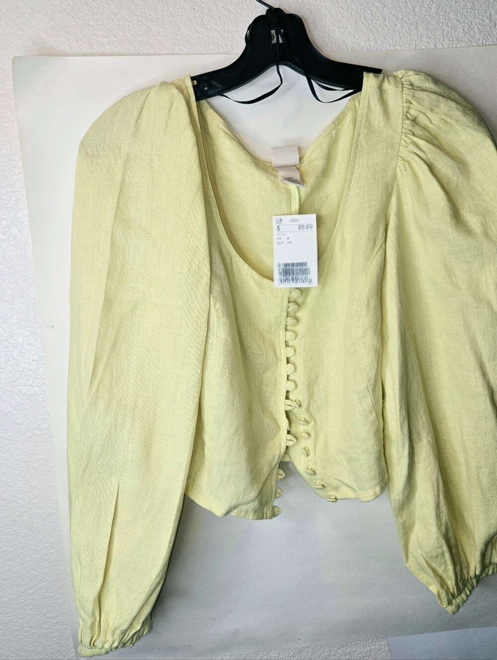 H&M Blouse In Color Chartreuse Puff Sleeve Button-Front Crop Top,Linen Blend .